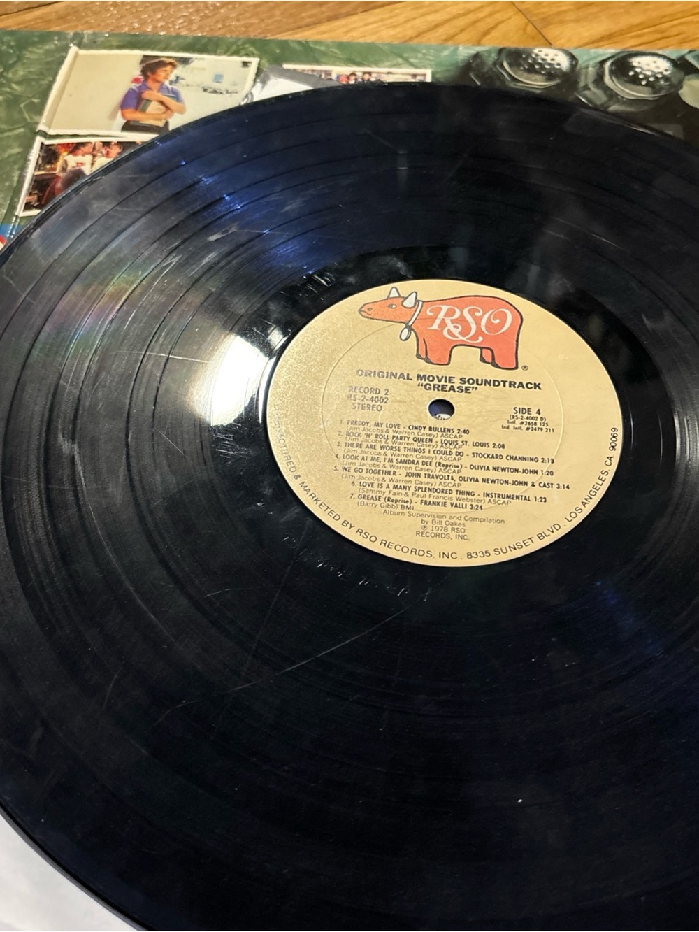Grease Soundtrack 2LP John Travolta Olivia Newton John records are FAIR! - Picture 3 of 9
